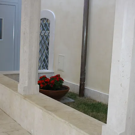 Domus Australia 4*