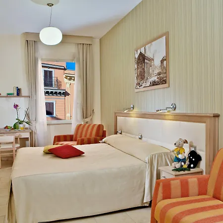 Domus Australia Hotel 4*