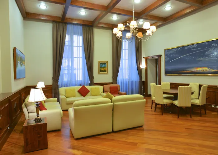 Domus Australia Hotel