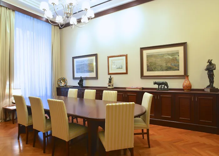 Domus Australia Hotel