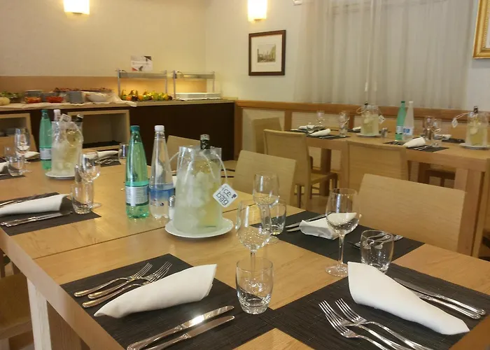 Domus Australia 4* Řím