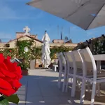 Domus Australia Hotel 4*