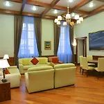 Domus Australia Hotel