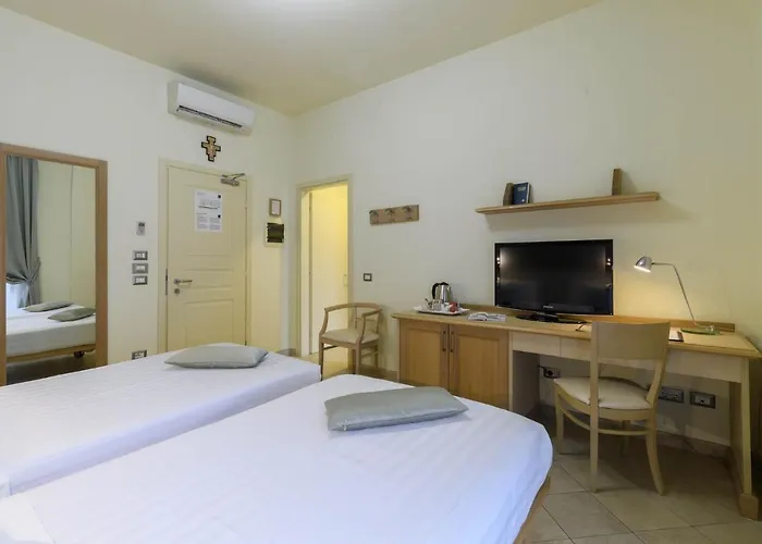 도무스 오스트레일리아 호텔 4*